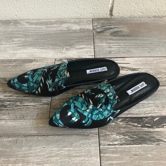 Black Dragon Pointy Toe Slip On Mules - Picture 2 of 7